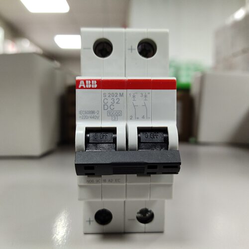 ABB剩余电流动作断路器 F204 AC-63/0.03；2CSF204005R1630