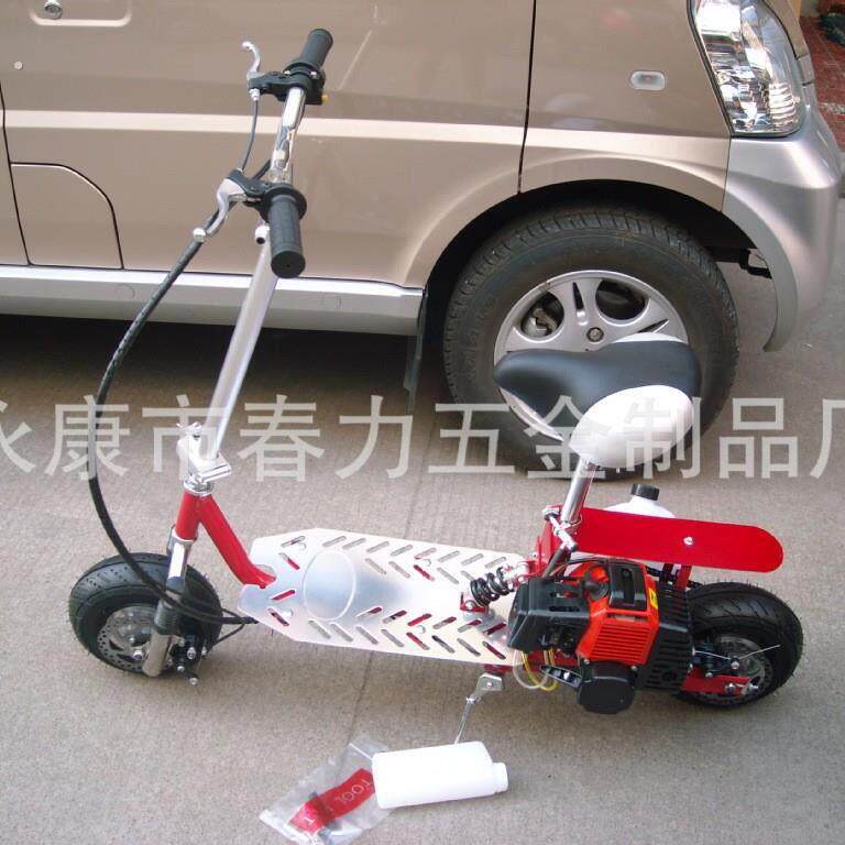 二冲引擎汽油冲浪滑板车迷你小机车滑板车越野燃油电动脚踏车迷你