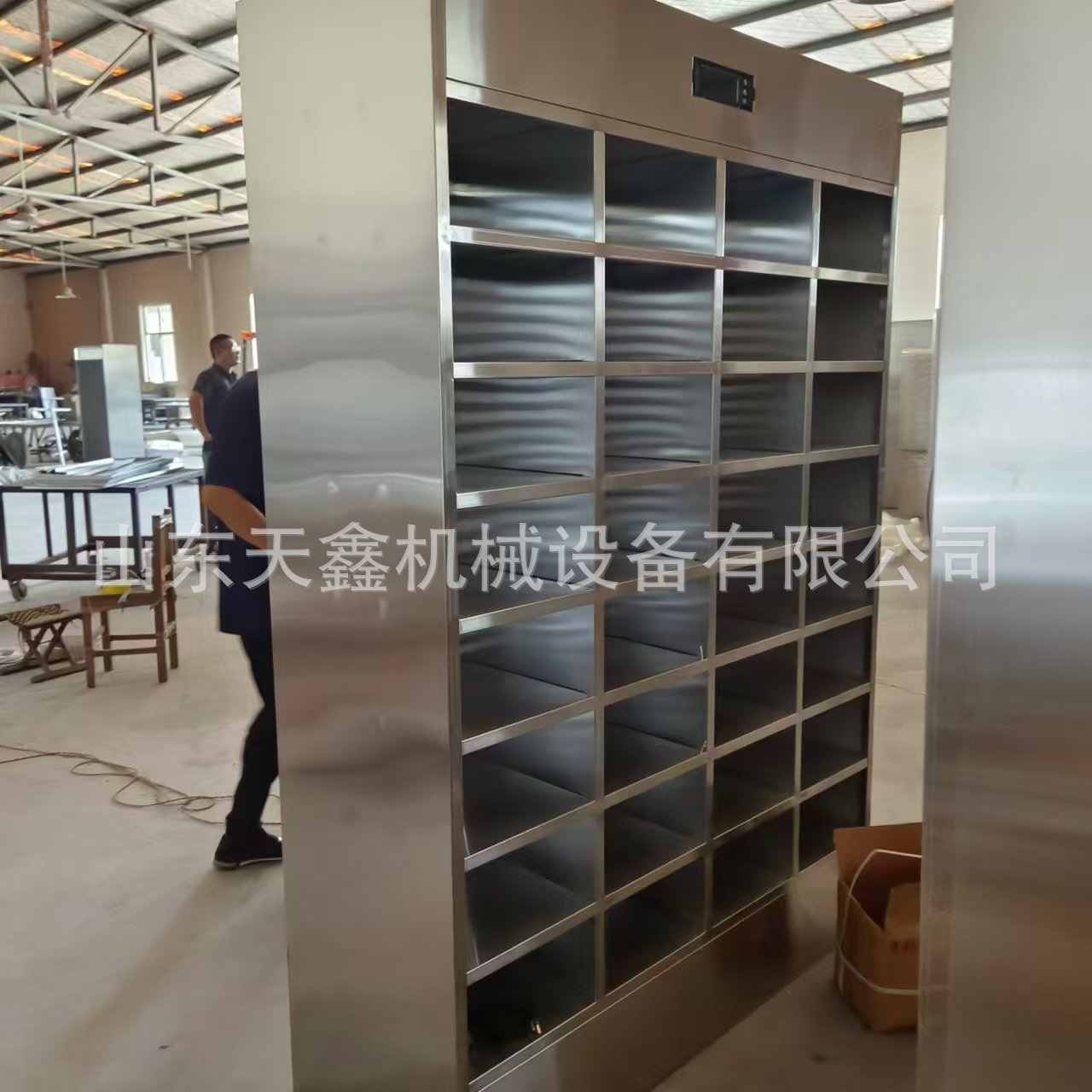 学校多门碗筷餐具更衣柜