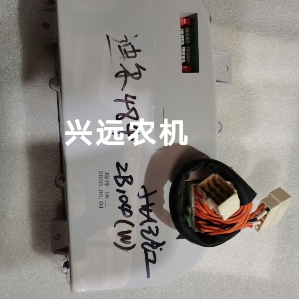 ZB104W宁波迪尔484/世纪红拖拉机仪表仪表盘