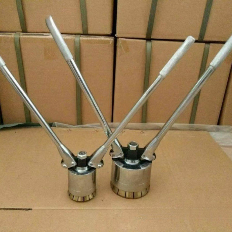 200L升油桶封口机 铁桶封口器 封口盖 油桶封口钳 压盖器大号小号