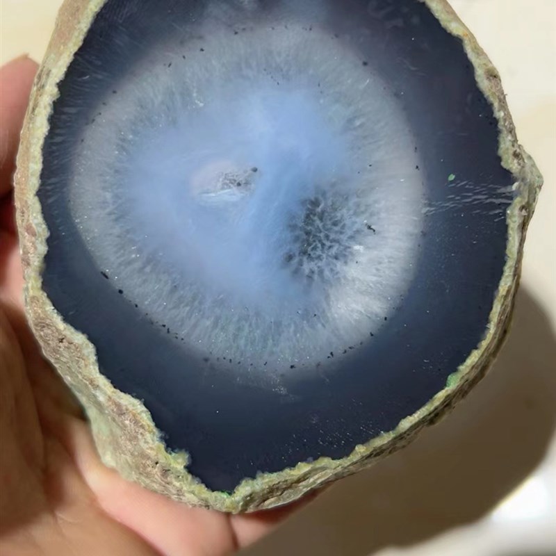 天然巴西玛瑙水胆玛瑙原石摆件聚宝盆招财工艺品可雕刻手把件