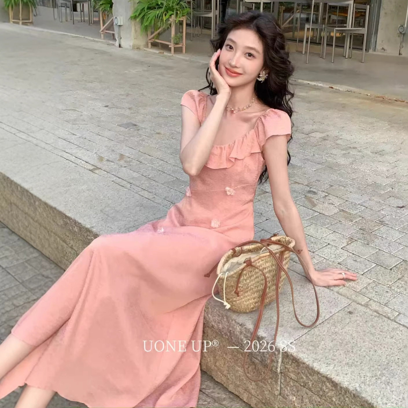 UONE2026春季新款南法浪漫复古风甜美气质显瘦修身提花连衣裙女