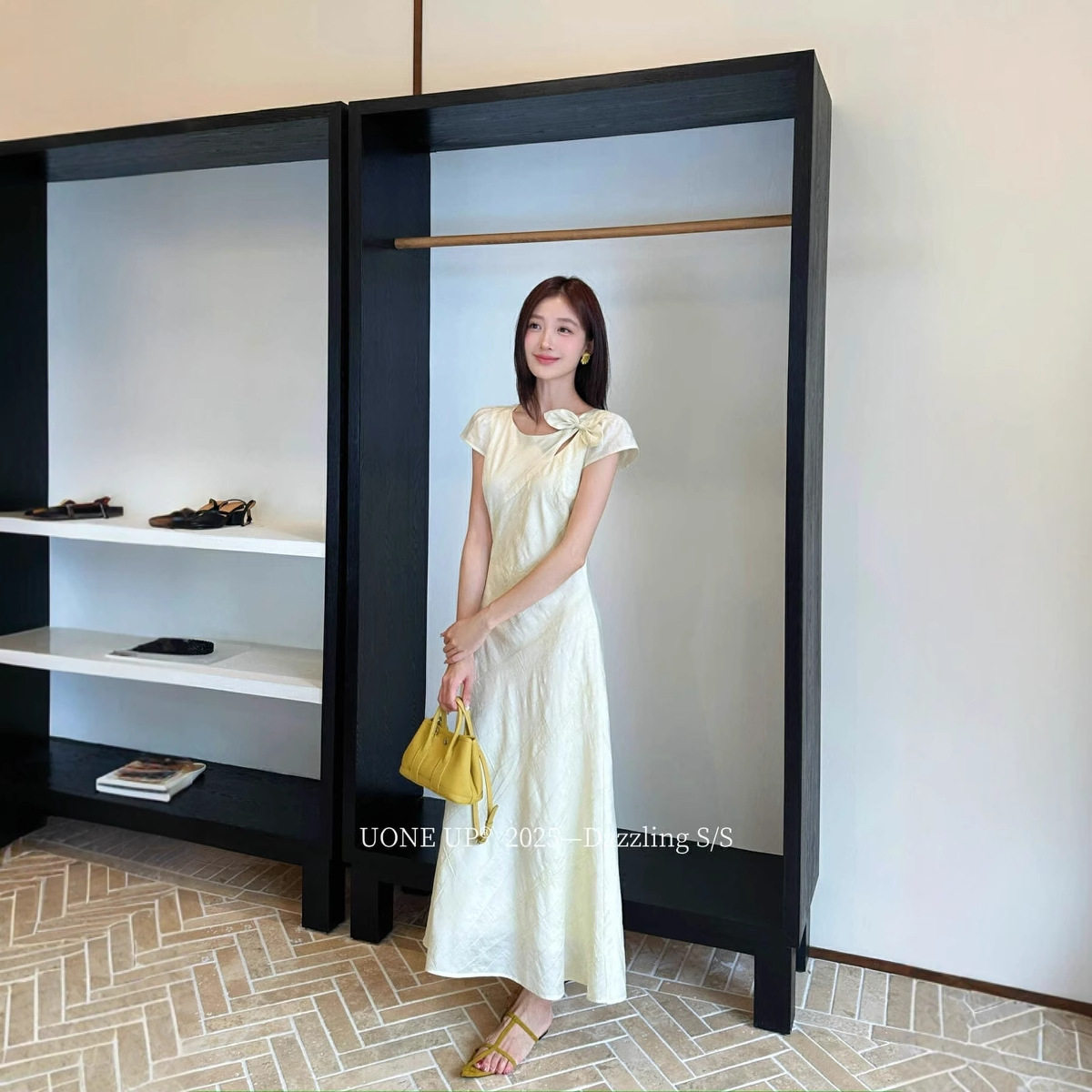 UONE2025夏季新款优雅气质淑女复古清新淡雅扎染工艺提花连衣裙女