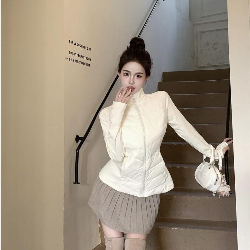 白色轻薄羽绒服内胆女款冬季收腰修身排骨短款女内搭外套紧身瑜伽图片