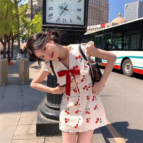 韩系甜美樱桃印花翻领连衣裙女夏季新款收腰显瘦超仙a字短裙