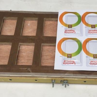 化妆发品路科膏、蜡发膜、泡罩壳硬卡唇纸包装自动取料封口机