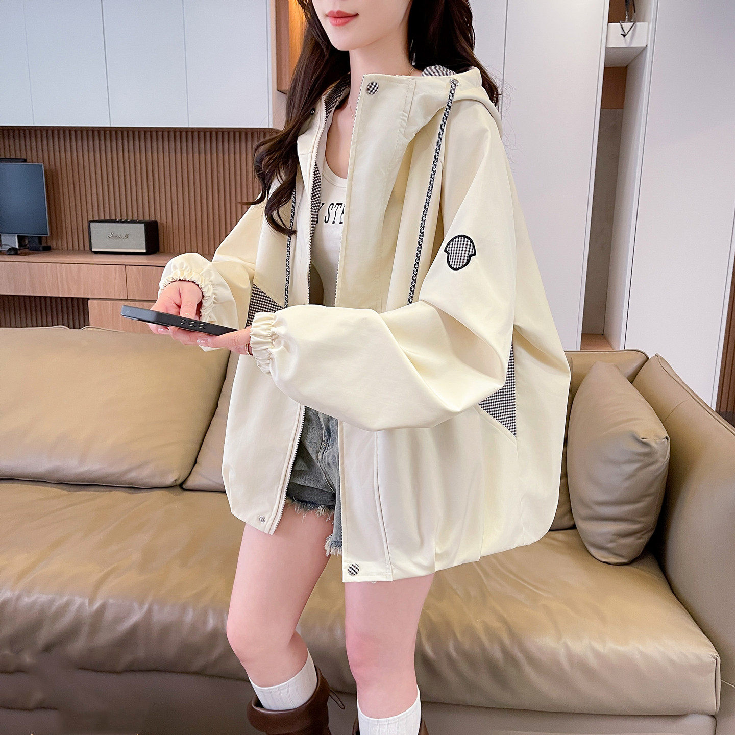 早春季户外工装冲锋衣女款2026新款春秋休闲夹克学生大童格子外套