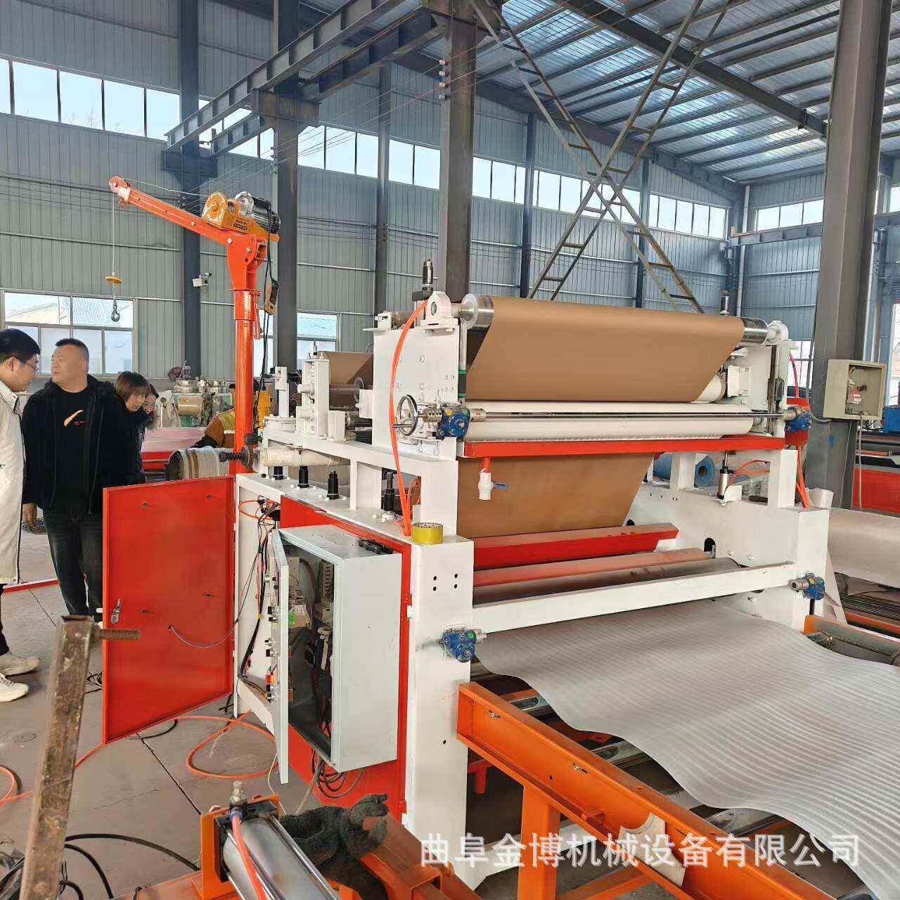 PVC膜自带背胶卷对卷复合机收卷分切剥离3D双面胶平贴机设备