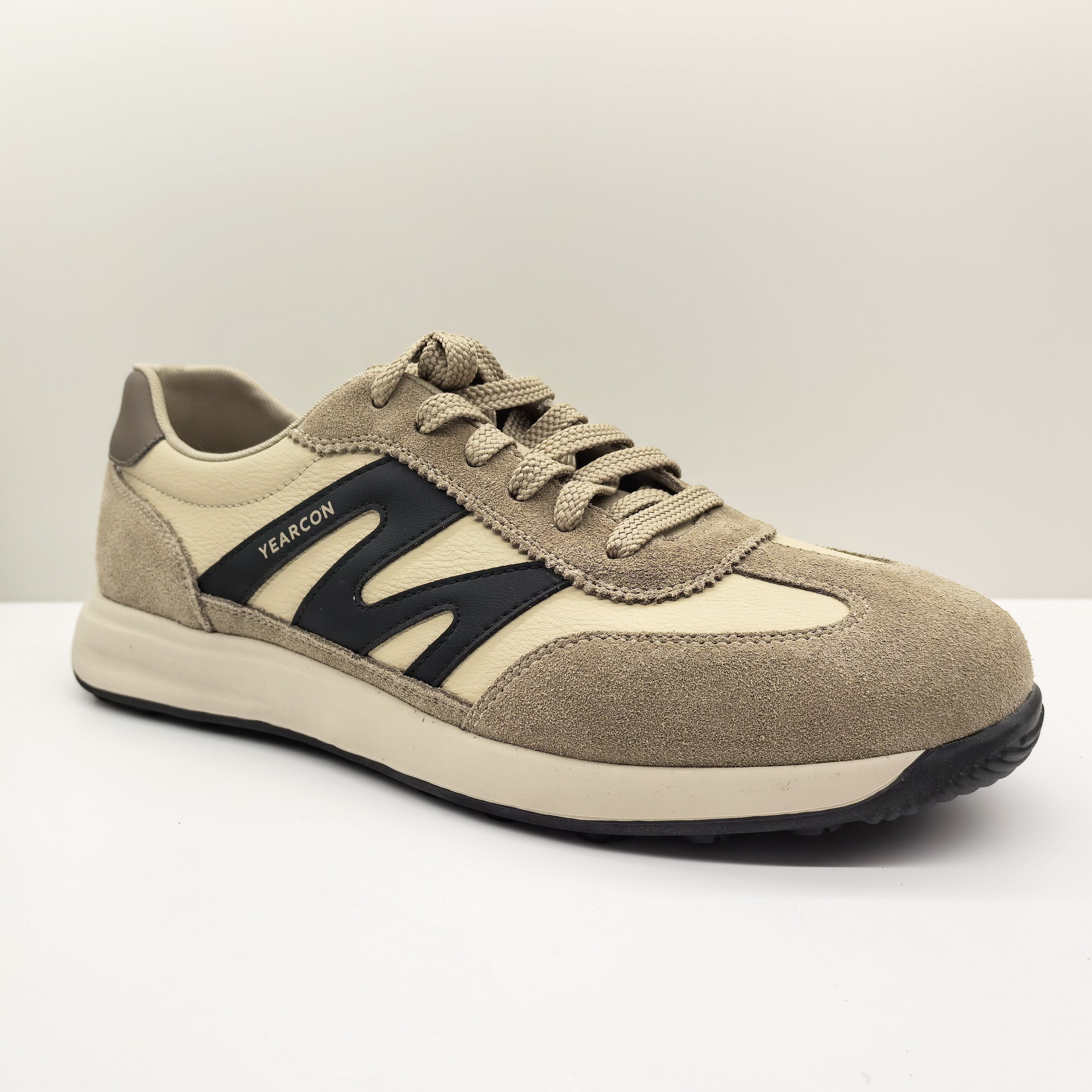 意尔康男鞋2025秋季新款复古运动休闲阿甘真皮磨砂轻便潮流板鞋