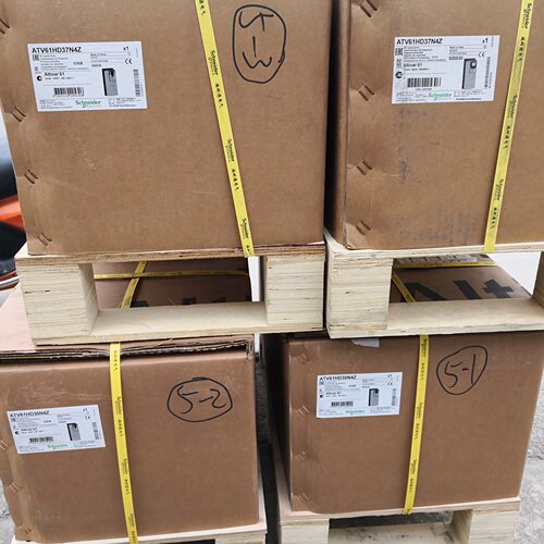 ATS22D75Q软起动器轻载37KW电机应用75A额定电流三相380V