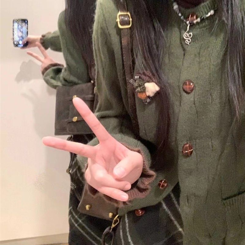 秋季高级感复古温柔风绿色毛衣开衫格子半身裙秋冬连衣裙两件套女