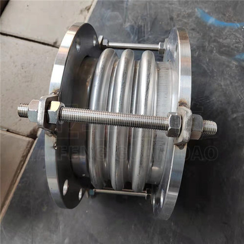 不锈钢波纹补偿器批发直销管道波纹伸缩器补偿量大性能特点