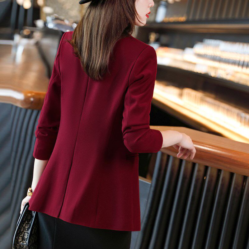 酒红色西装外套女春秋2024年新款高级感气质休闲大码女士西服上衣