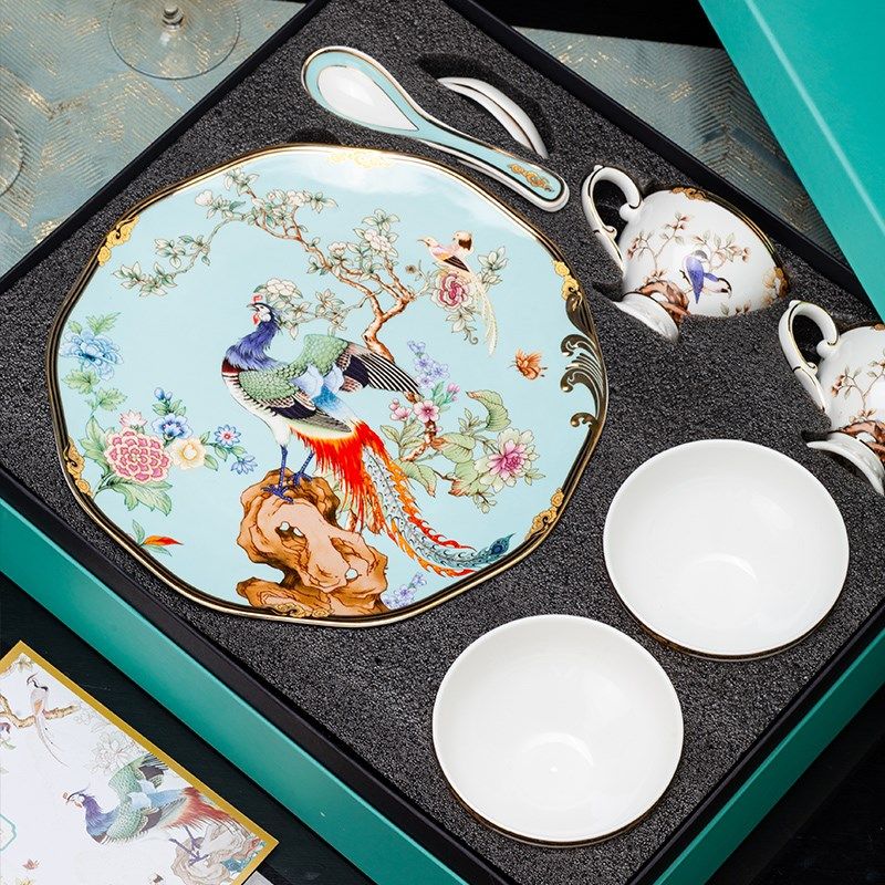 高级感礼盒送礼高端骨瓷碗盘碟餐具套装 陶瓷摆台一人食礼品瓷器