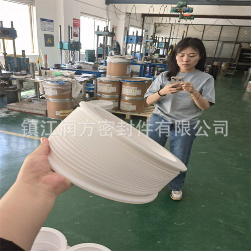 供应批量PTFE聚四氟乙烯波纹管