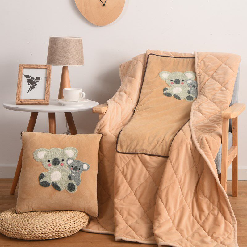 抱枕被子两用车用靠枕车内折叠午休高档卡通珊瑚绒枕头毯子二合一