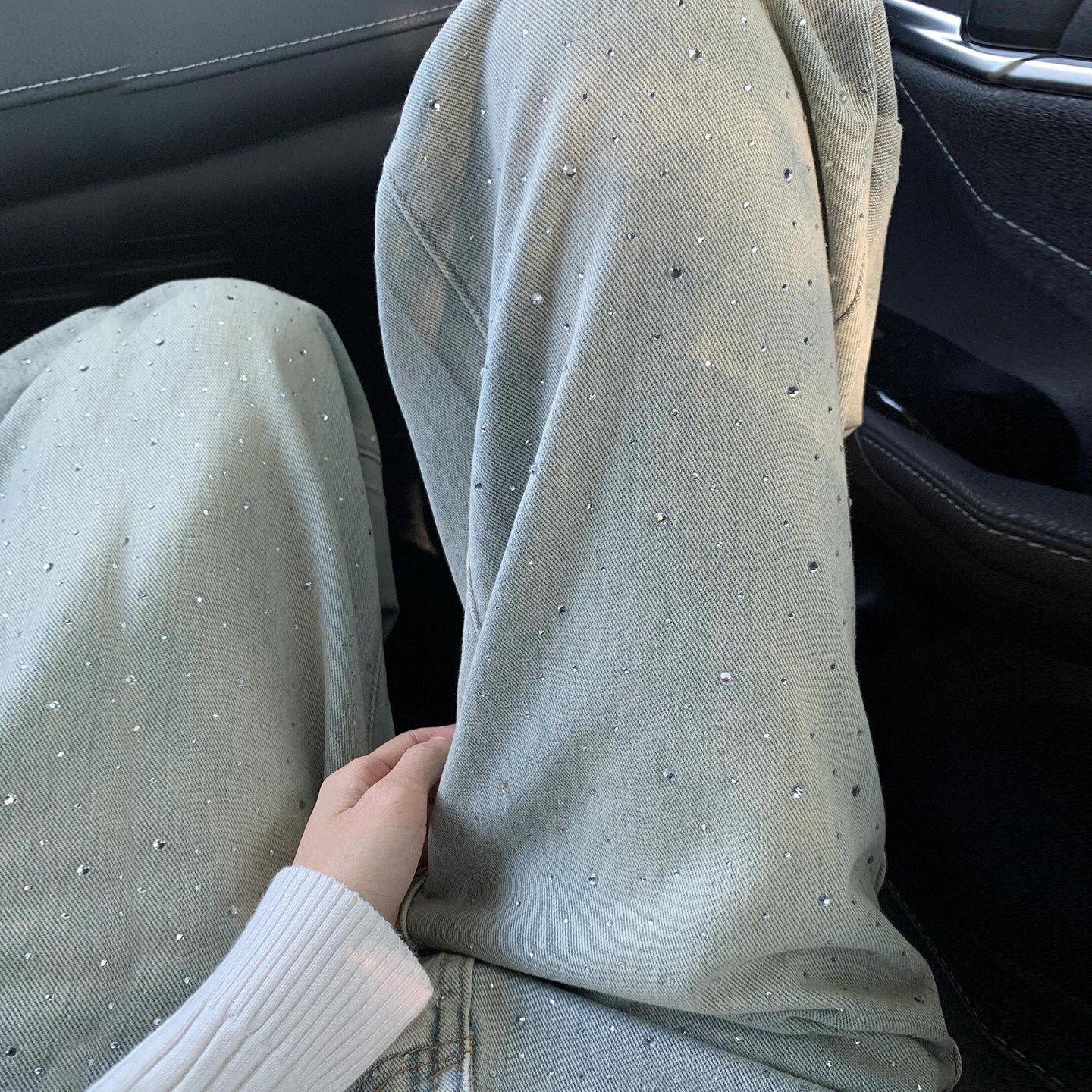 满天星烫钻直筒牛仔裤女2026新款爆款闪闪带钻高腰显瘦窄版阔腿裤