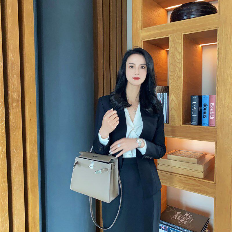新款职场套裙修身西装套装女V领时尚两件套