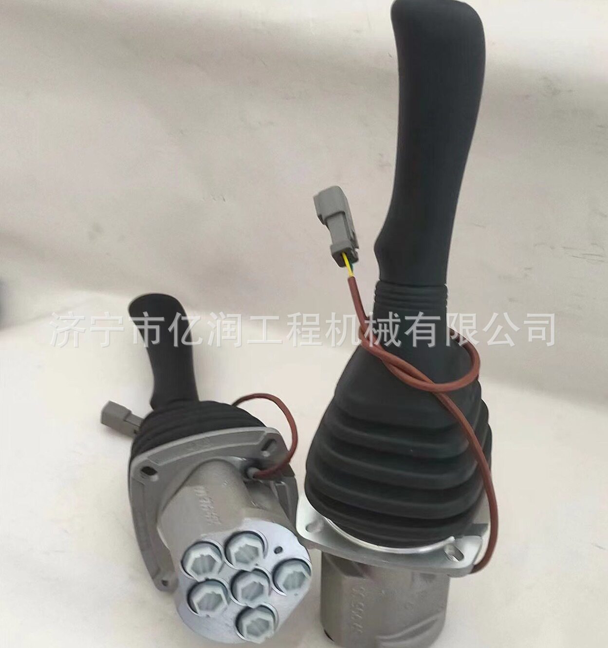 现货出售PC300-7-8 360-7-8 400-7-8先导阀 先导手柄 行走脚踏阀
