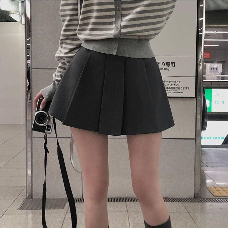深灰色百褶裙半身裙女2025春新款百搭高腰显瘦a字裙西装短裙子黑