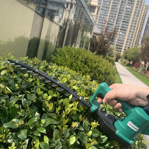 电动绿篱机修剪单人手持弧形弯刀充电式修枝机直刀球形小型篱笆剪