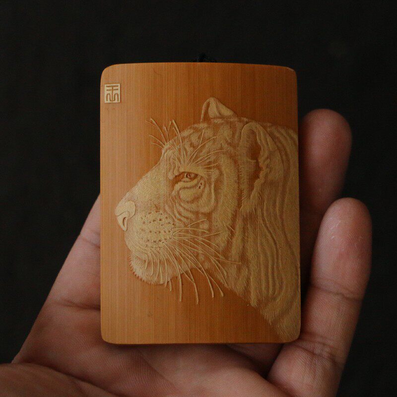 十几年老玉竹东阳名家王雷本工精工雕刻虎图竹雕手牌把件把玩竹器