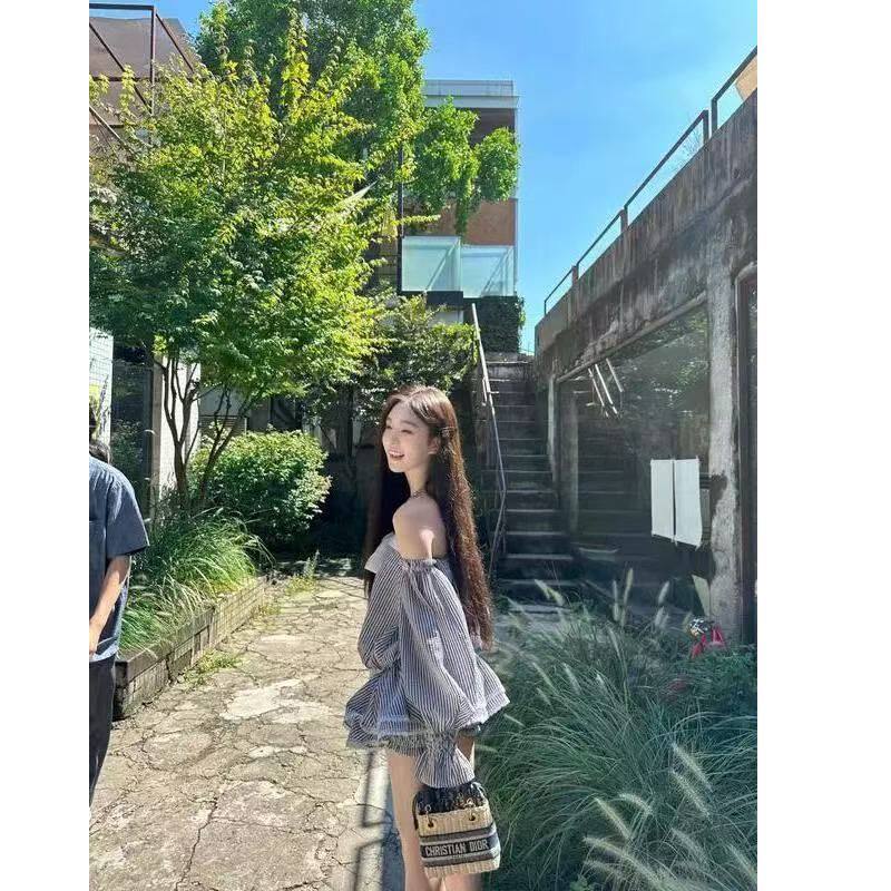 一字肩蝴蝶结条纹抹胸连衣裙女夏连衣裙