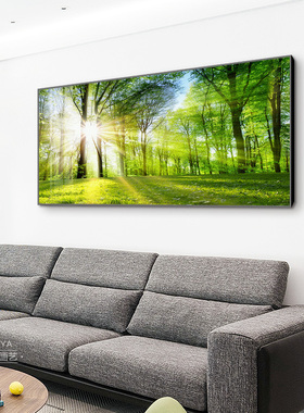 网红客厅横版绿色森林风景装饰画沙发后背景草地挂画卧室太阳树林