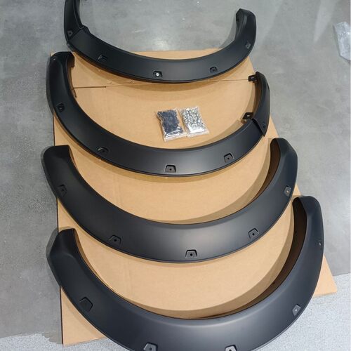 适用于MAVERICK汽车轮眉Fender Flare无损安装原车尺寸