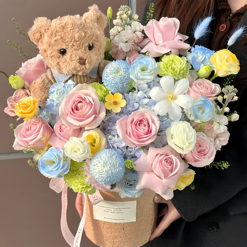 高端设计款粉荔枝玫瑰抱抱桶花束鲜花同城速递送女友闺蜜生日节日