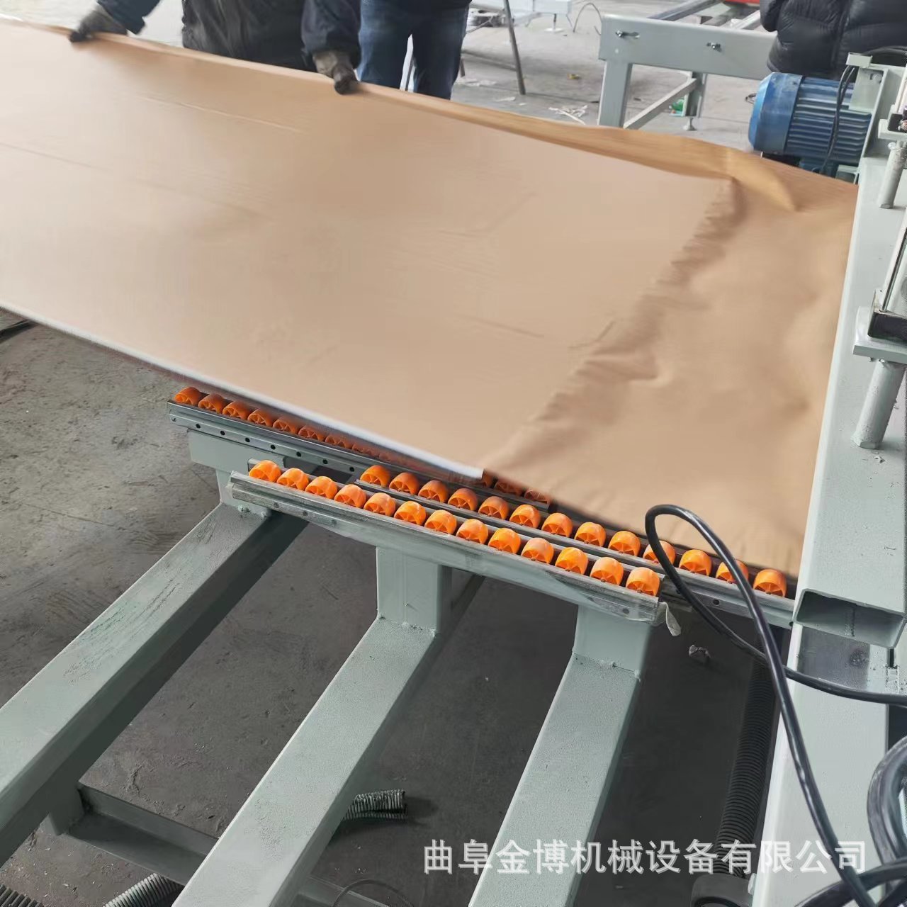 橡塑板不干胶膜复合机  镀锌钢板板背胶膜复合机 剥离收卷贴合机