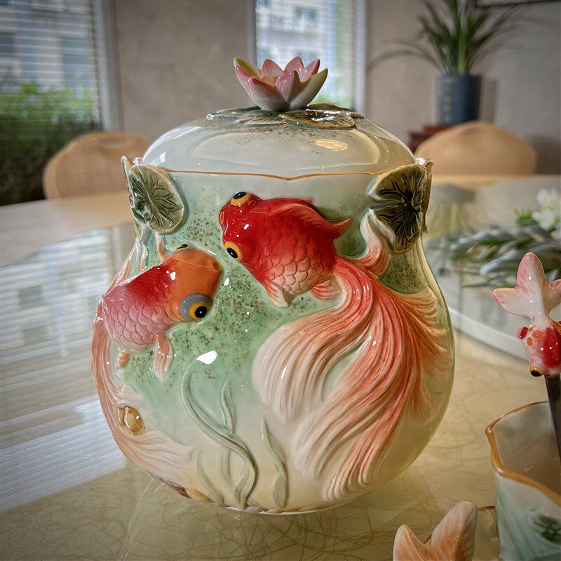 方亚年年有余金鱼陶瓷密封罐茶叶罐储物糖果罐电视柜茶几摆件家居