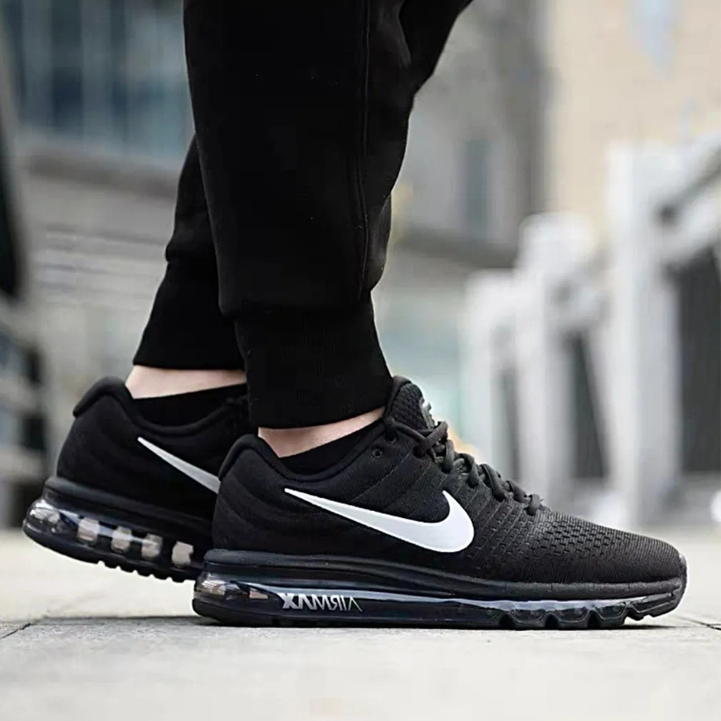 Nike耐克Air Max男子简约舒适透气减震低帮运动跑步鞋/849559-001