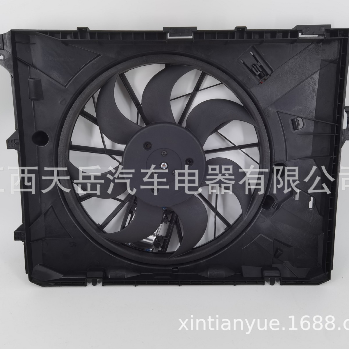 适用于汽车型号E84 汽车散热器风扇 17427563259  17427525116  1