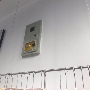 服装店不锈钢钢丝绳吊顶悬挂衣架展示架挂杆吊杆拉丝金天花吊挂