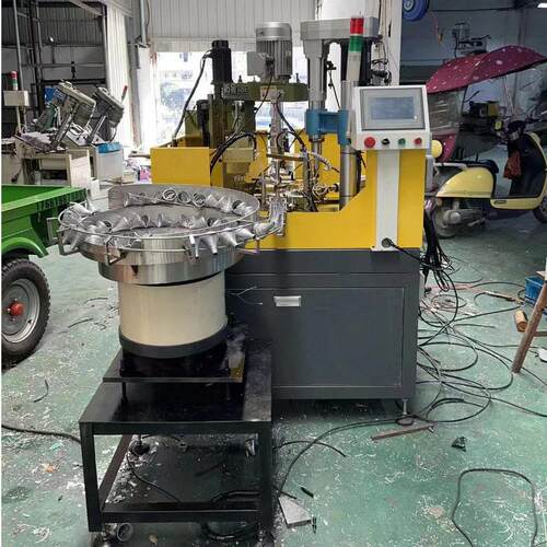 全自动钻孔攻牙机双伺服打孔攻丝平面倒角机非标自动化设备定制