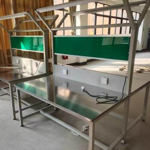 厂家供应不锈钢带灯架台双层车间打包操作台