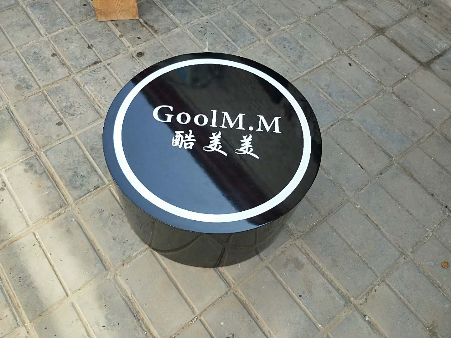 服装店圆形方形烤漆展示台圆立柱形婚纱试衣台站台模特底座地台