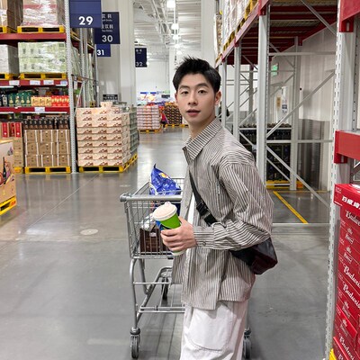 咖色条纹衬衫长袖春秋季宽松百搭休闲衬衣上衣外套日常2025新款
