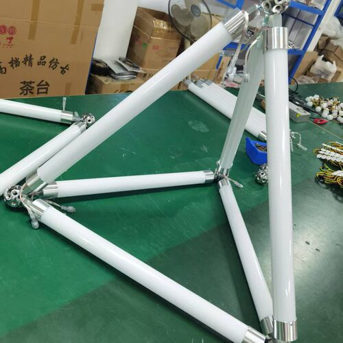 做造型全彩户外 D40 LED 彩虹管