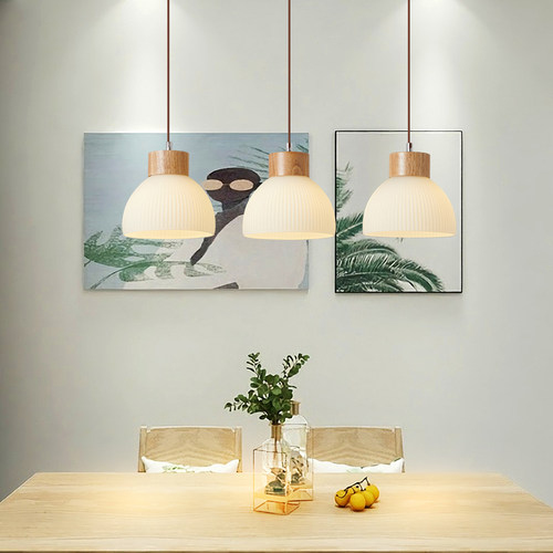 餐厅吊灯北欧原木三头简约餐桌吧台灯个性创意日式木艺卧室吊灯具