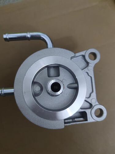批发汽车配件滤清器壳体适用于1HZ Lexus Mazda 23380-17411