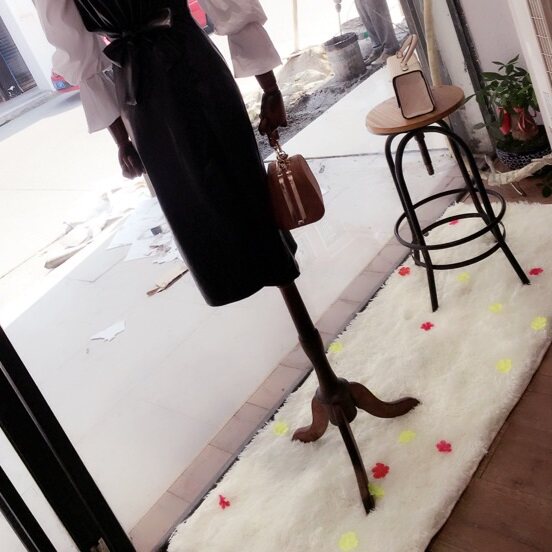 包邮白色拍照地毯客厅茶几卧室床边地毯毛毯服装店橱窗地毯装饰垫