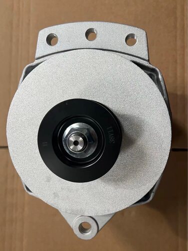 8SC3239VC发电机A4121-3701100A发电机客车发电机