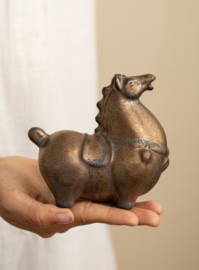 陶瓷唐马摆件小号招财客厅玄关酒柜桌面装饰品办公桌生肖马摆设