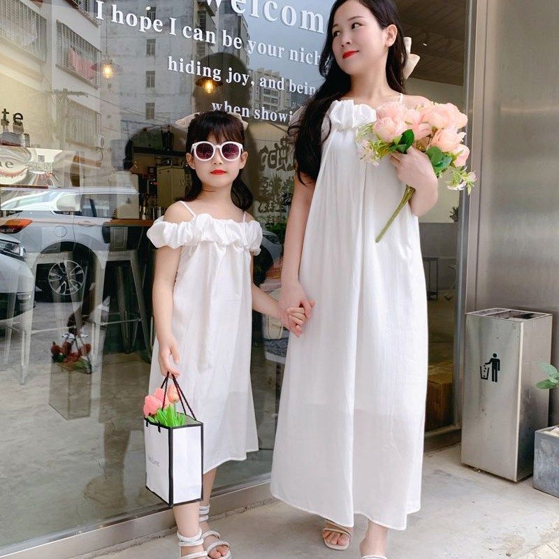 2023夏装新款亲子装母女装露肩吊带裙连衣裙沙滩长裙仙女长裙子
