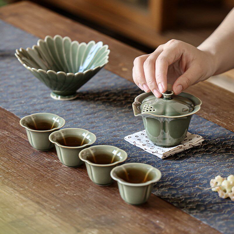 越窑青瓷盖碗功夫茶具家用中式便携式套装办公室会客陶瓷泡茶小型