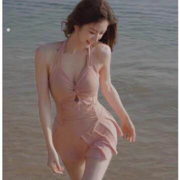 绝美泳衣女2025新款泡温泉小个子高级感保守遮肚显瘦挂脖女士泳装