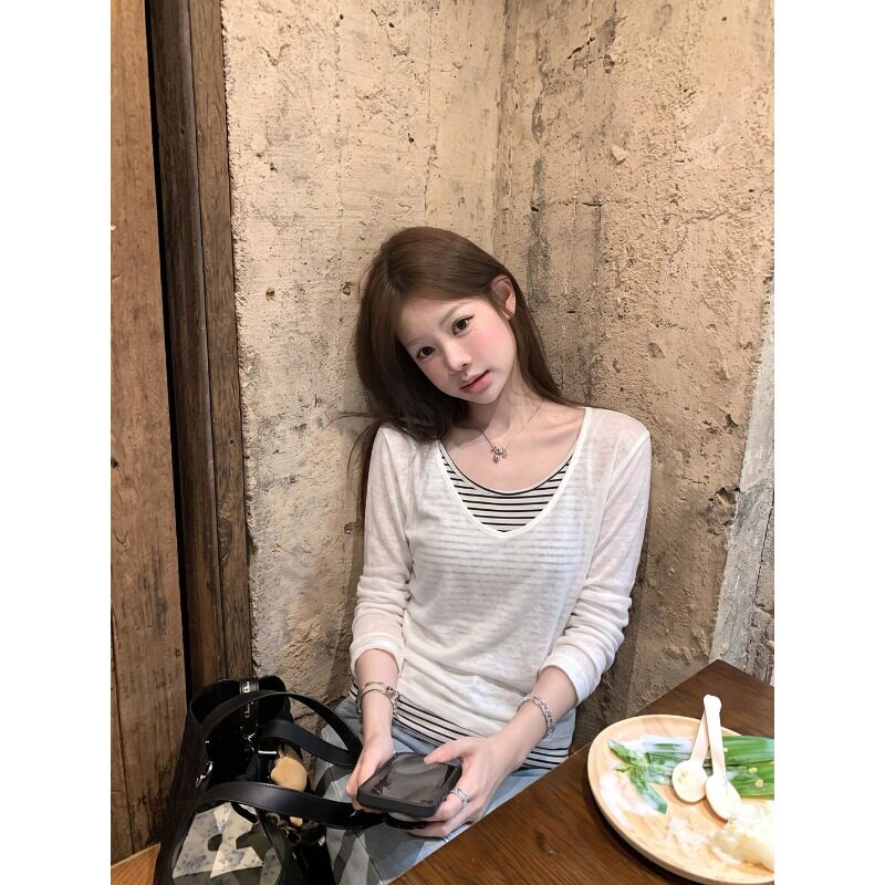 美式复古白色长袖V领条纹拼接T恤女早秋季新款简约百搭打底衫上衣